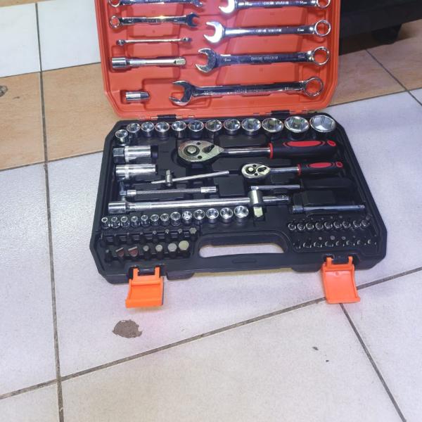 82pcs toolset @ 6500